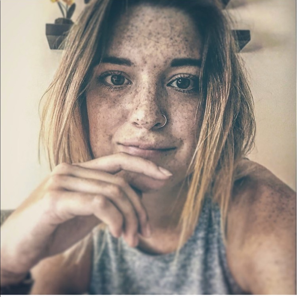 Meet your Posher, Natalie